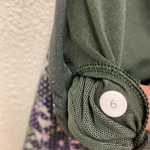 Lululemon Power Y Tank Top Size 6 - Picture 4 of 5